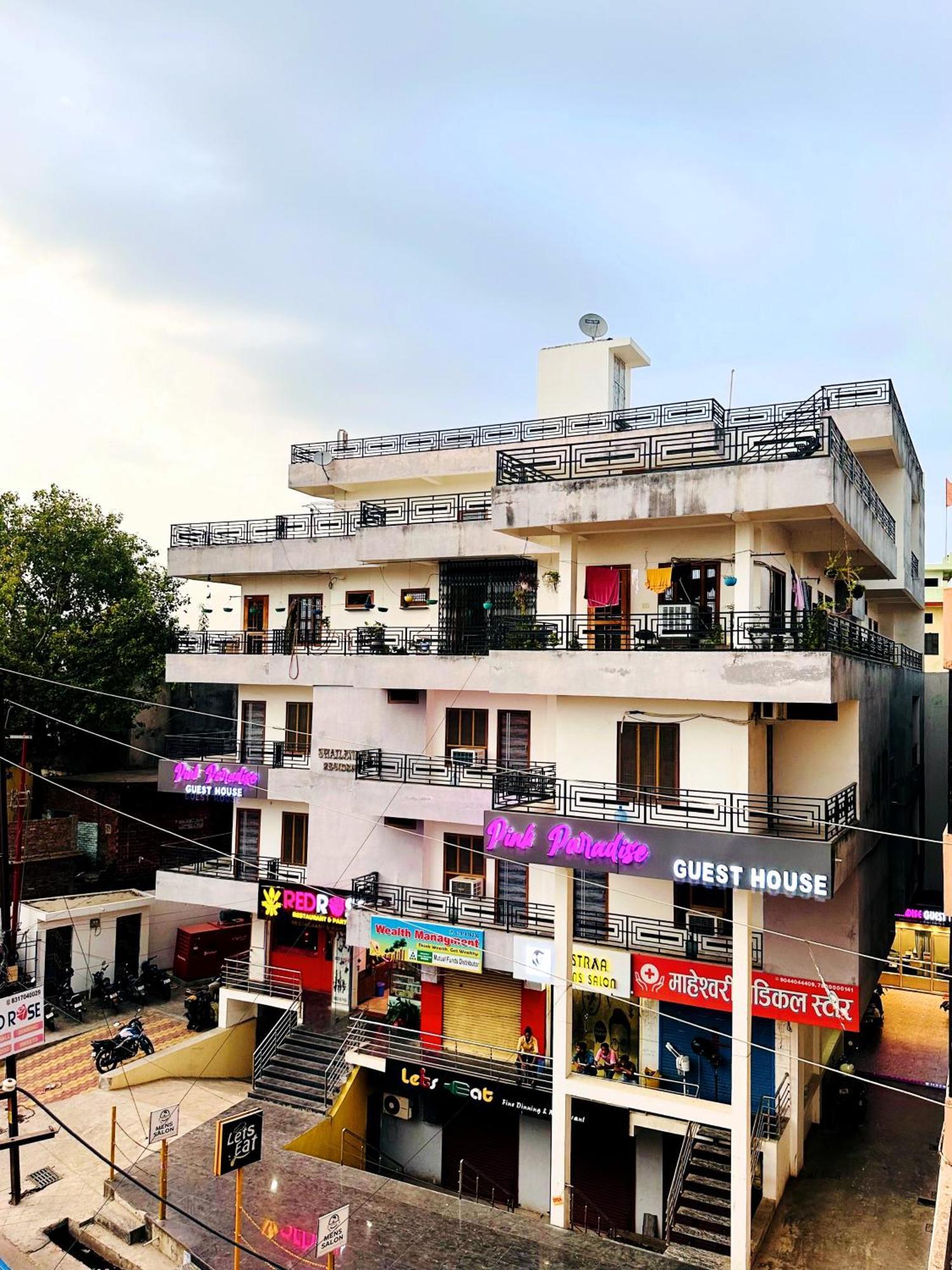 Hotel Pink Paradise Gorakhpur Kültér fotó